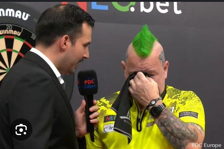 Emotional🥺 :darts super star on verge of ‘breakdown’ as manager forced to step in during press conference after shock home awful loss…. full article below ⬇️