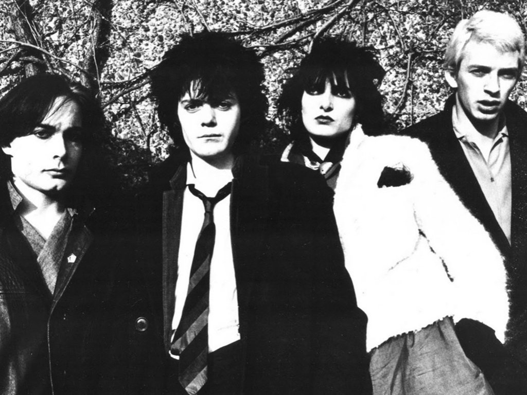 Fans get shot in Siouxsie and the Banshees world in London…