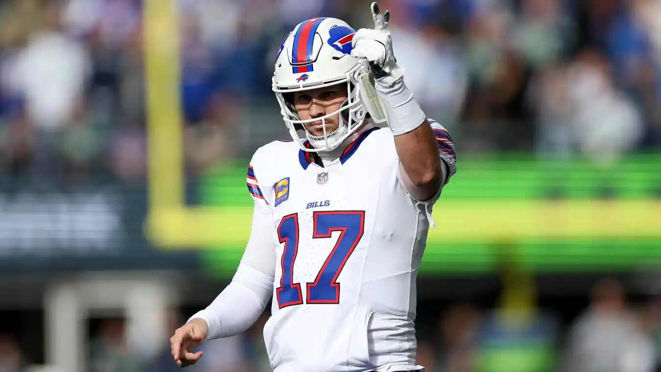 Bills QB Josh Allen Makes Announcement to Team After Dolphins Game, Leaves Fans Speechless