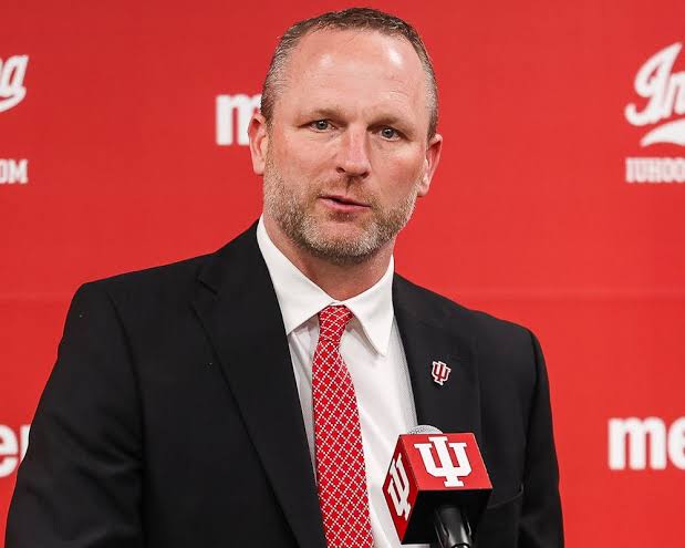 Few Numbers of Top Star Players From Prestigious Teams transfer has been Fully committed to Indiana Hoosiers Under Coach Darian DeVries Turning Down Alabama and Tennessee…..